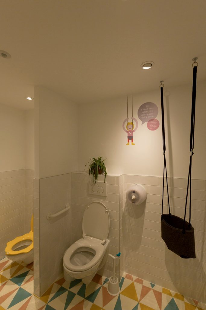 toilettes-kit-mains-libres-et-toilettes-enfant