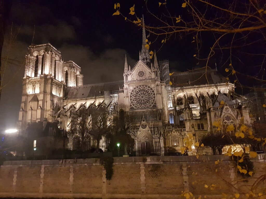 Notre Dame Dame de Paris